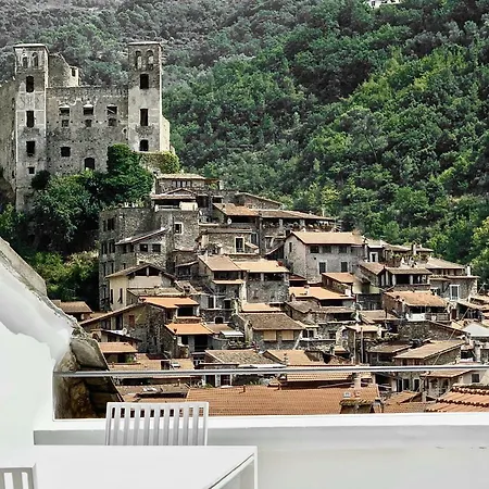 Al Castello Dolceacqua