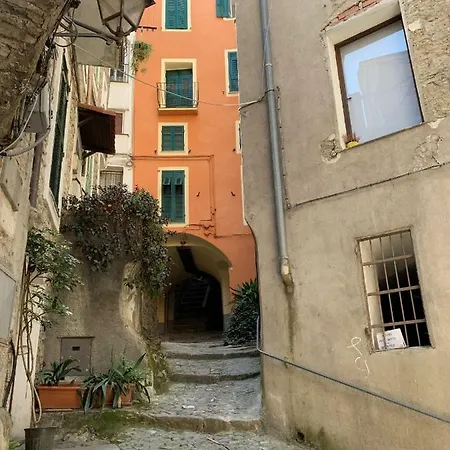 Al Castello Dolceacqua